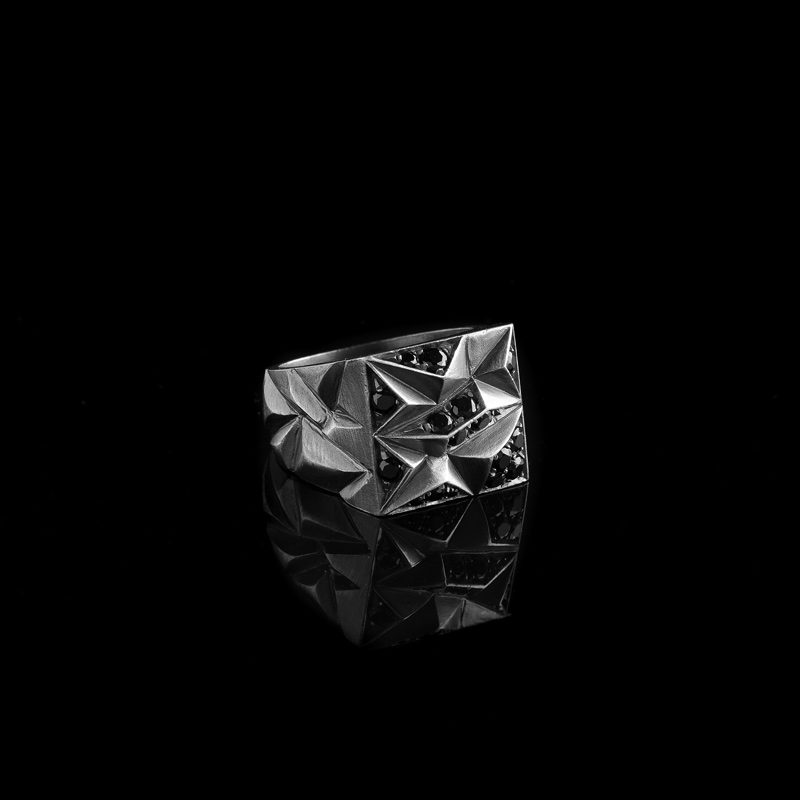 Erkek Taşlı Gümüş Yüzük Geometrik El Tasarımı Oksitli Modeli