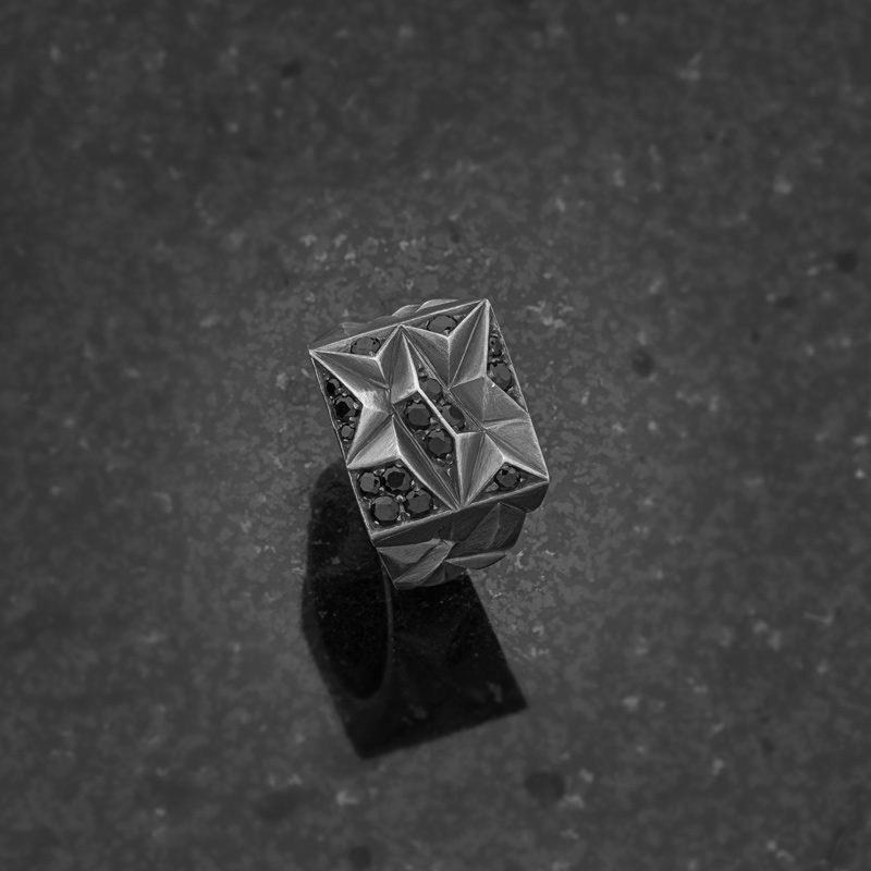 Erkek Taşlı Gümüş Yüzük Geometrik El Tasarımı Oksitli Modeli