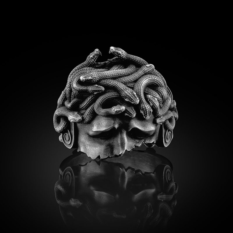 Medusa Gümüş Yüzük