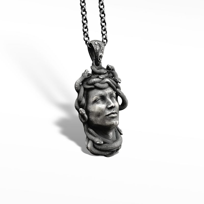 Medusa Kolye