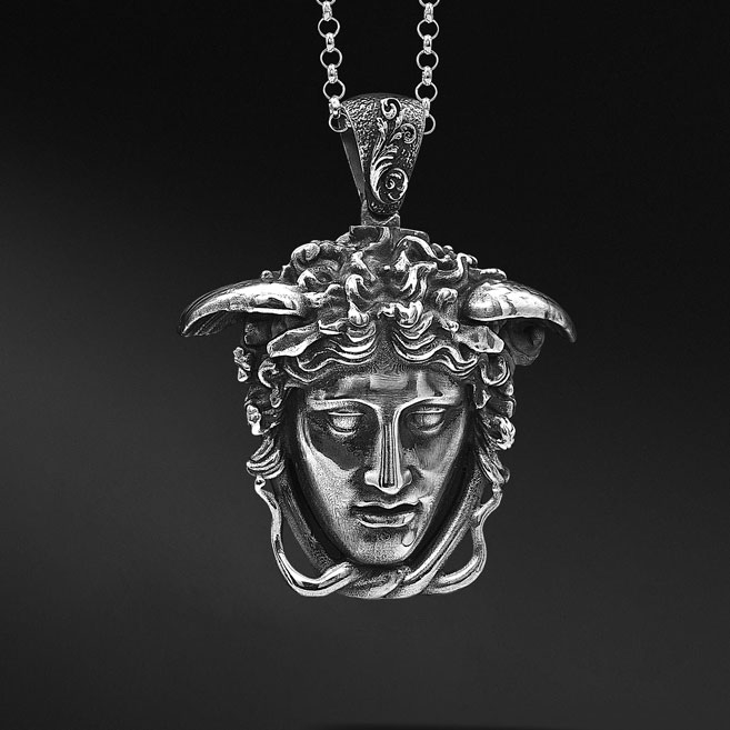 Medusa Gümüş Kolye