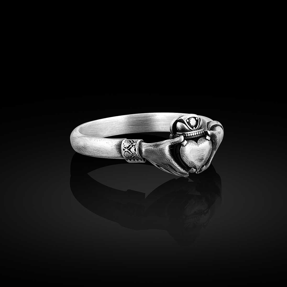 Claddagh Yüzük