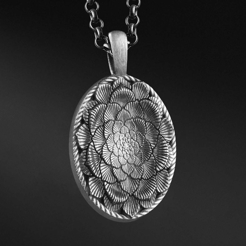 Lotus Çiçeği Kolye